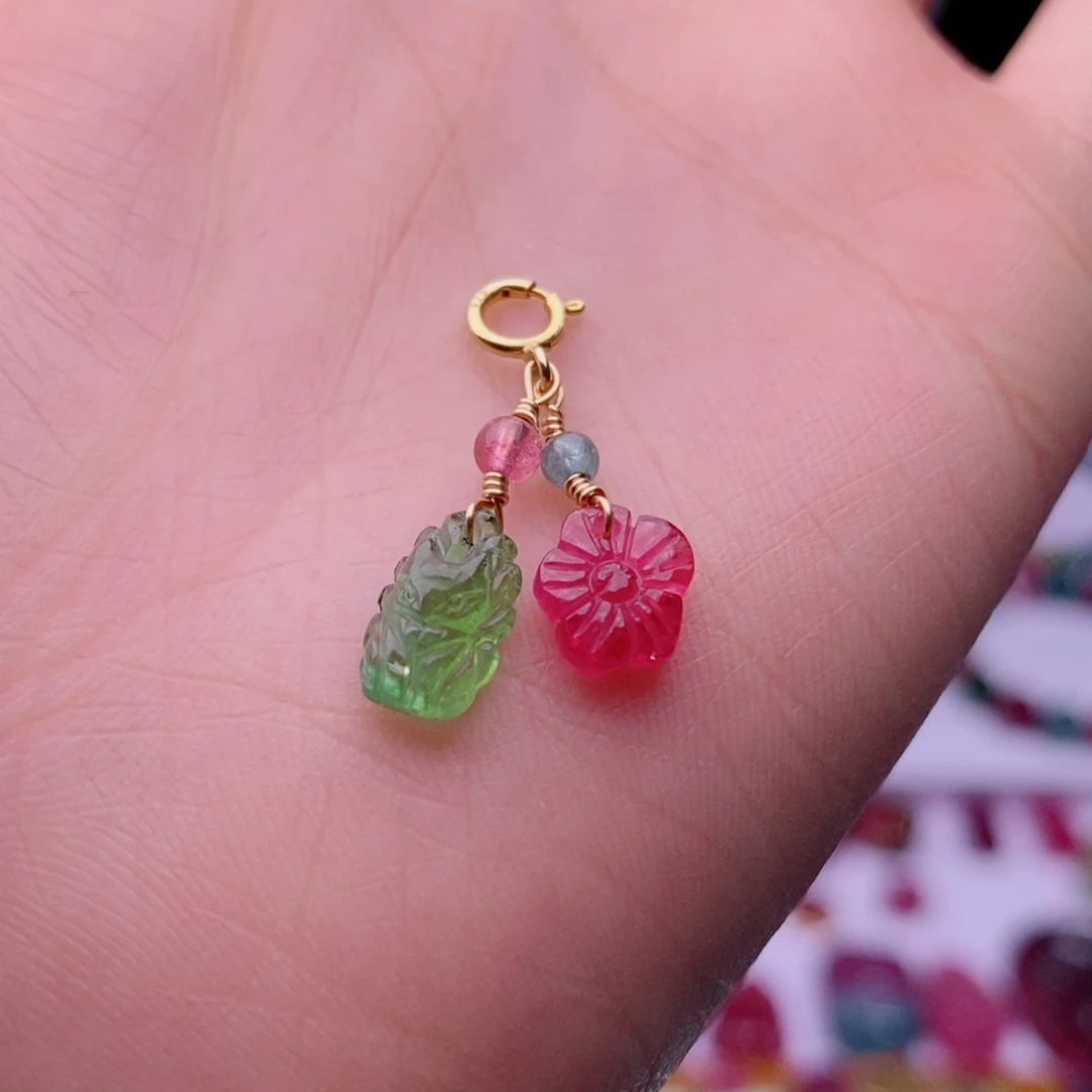 未镶嵌小滴溜碧玺九尾狐yy