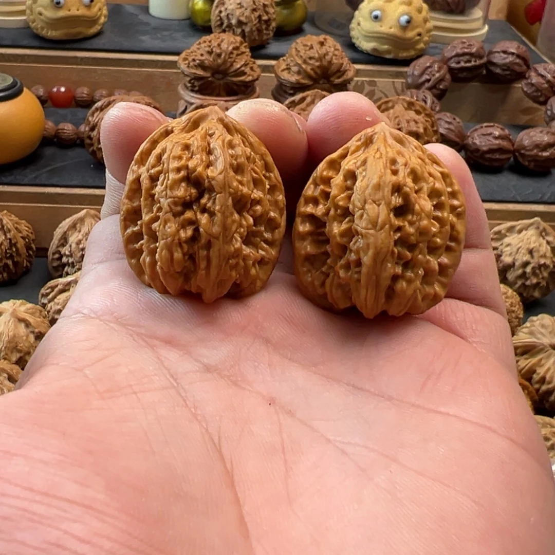 猴头核桃把件文玩核桃，饕餮