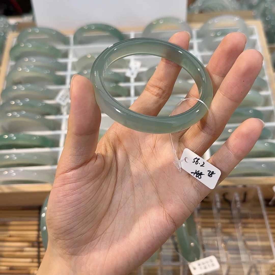 玛瑙/玉髓未镶嵌手镯圈口56.2