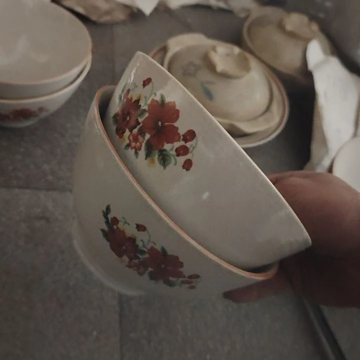 摆件陶瓷盘子碗啥都有口径15公分