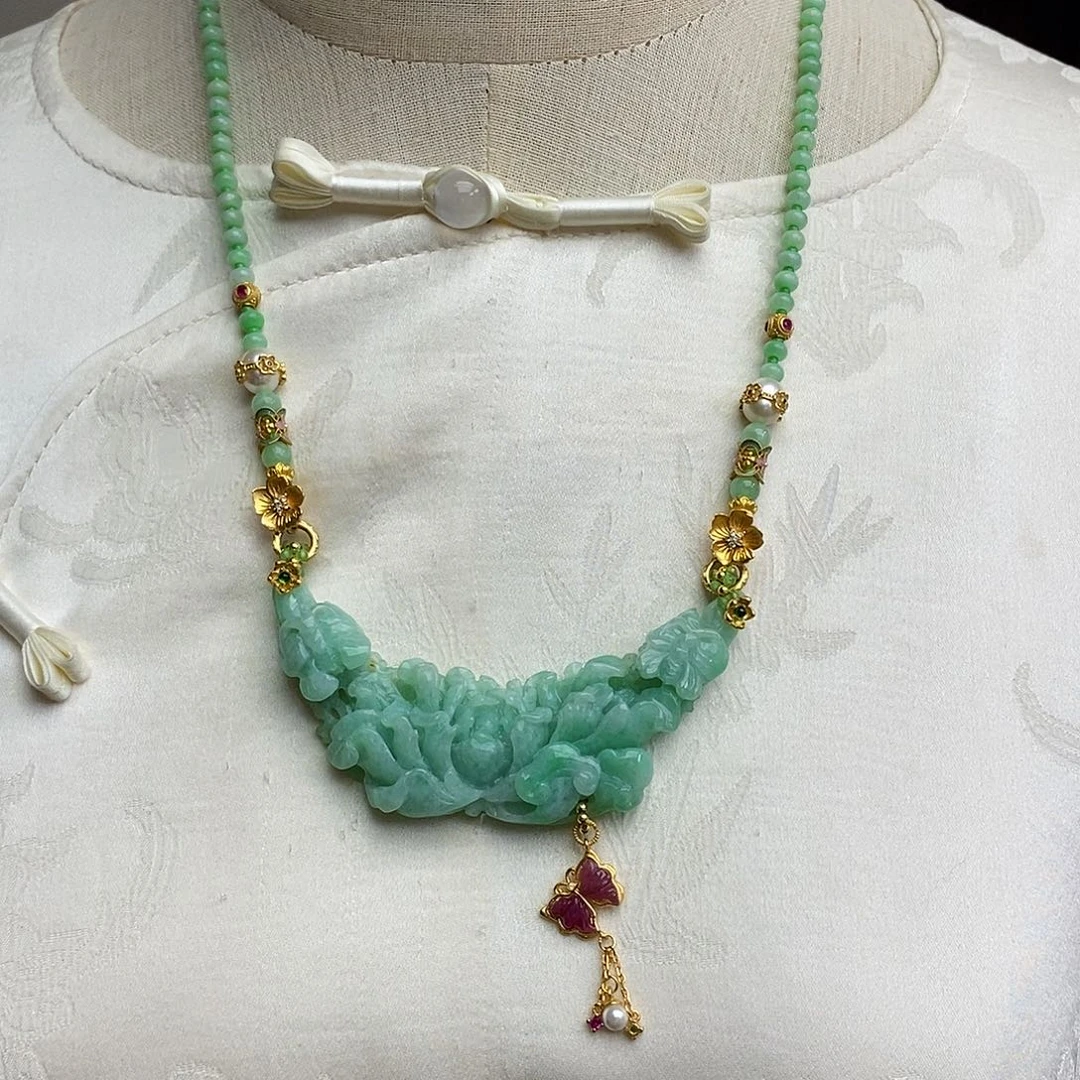 翡翠颈饰未镶嵌天然