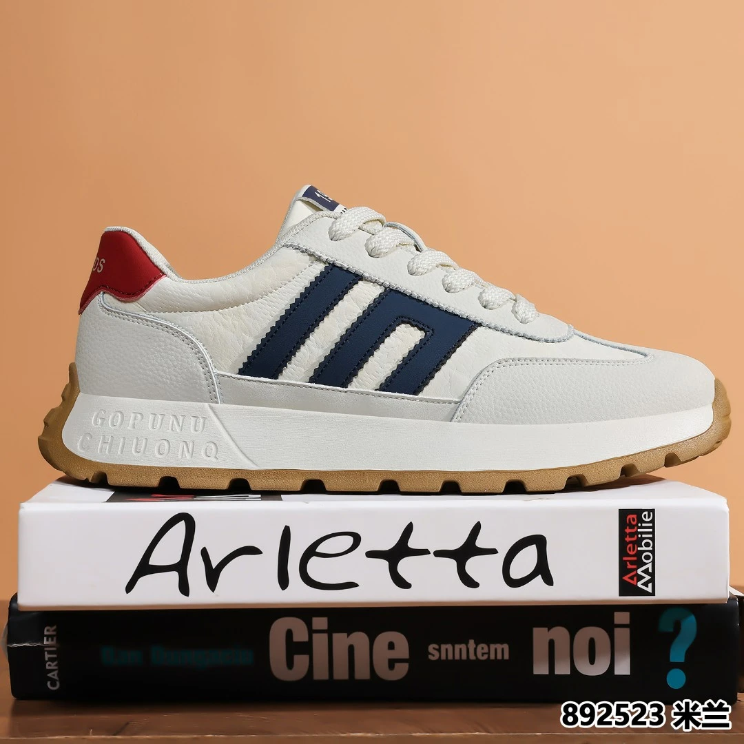 四季皮面新款阿甘鞋轻便显脚小软底时尚休闲男士潮鞋百搭潮款男鞋