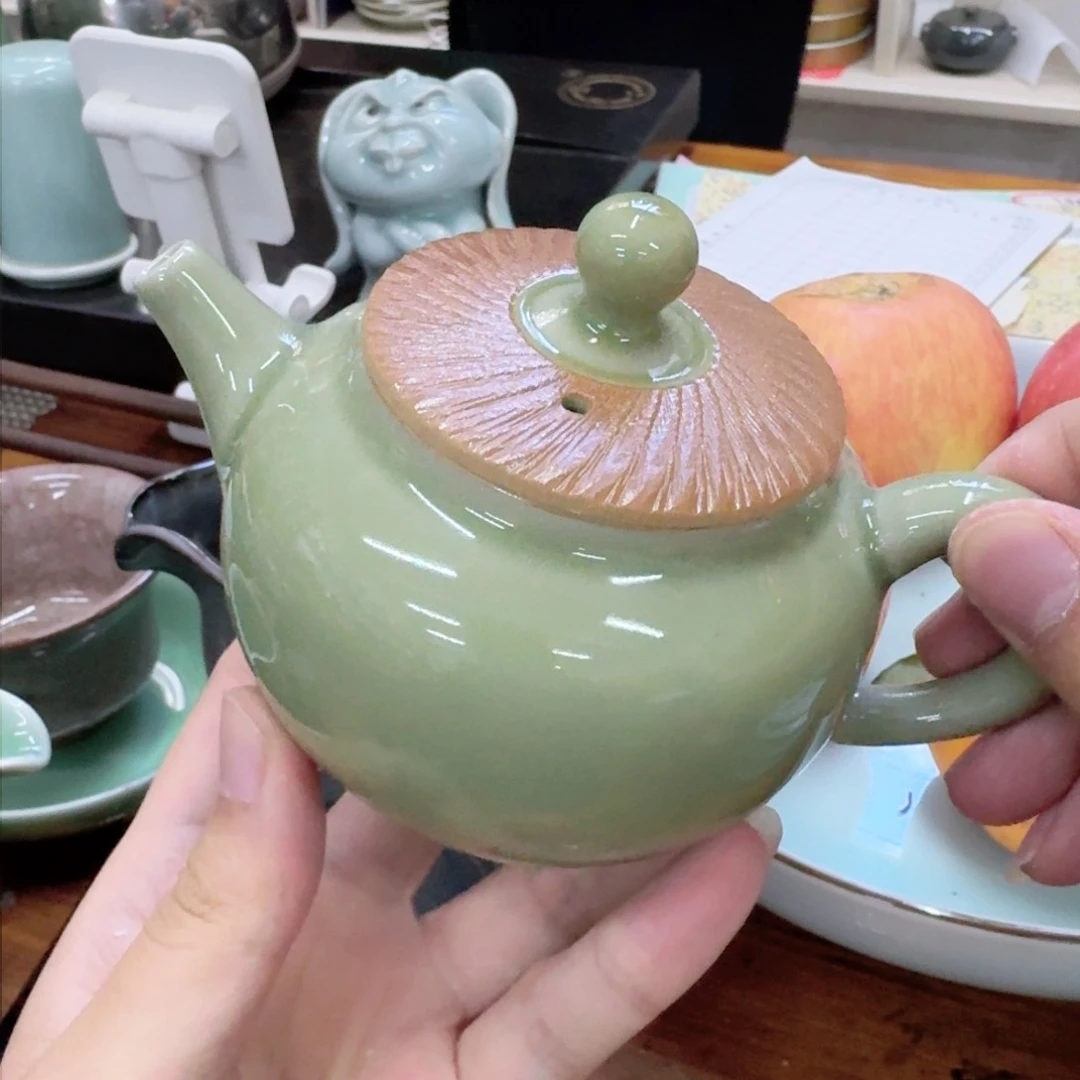 龙泉青瓷茶具微瑕6738
