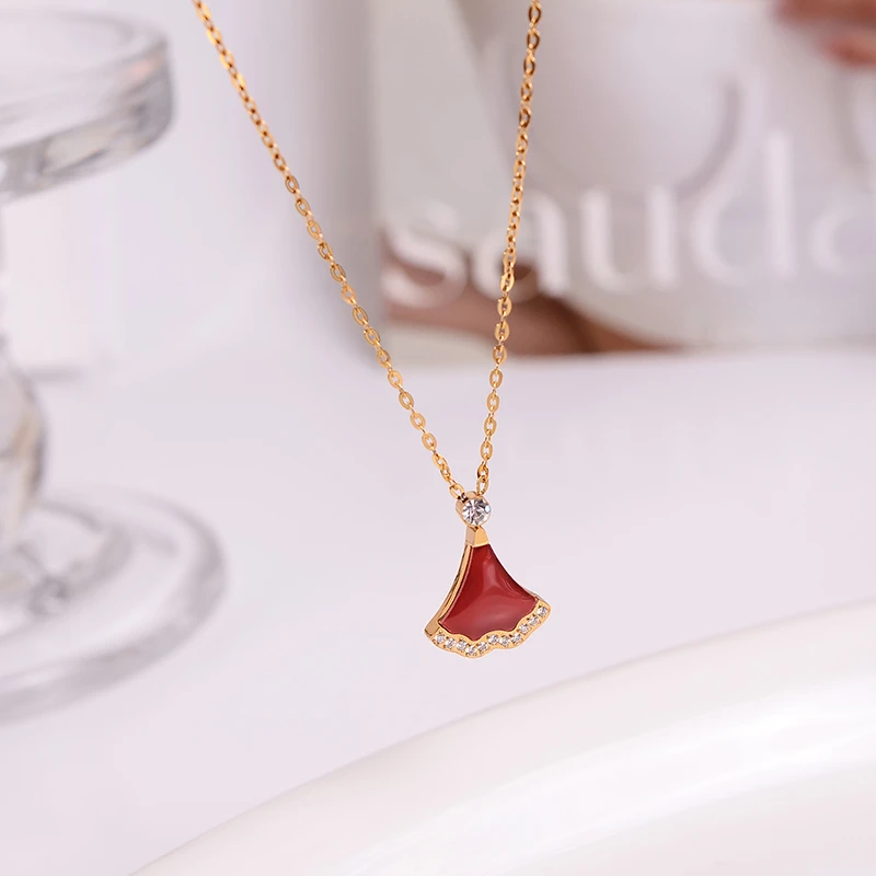 钛钢项链 安可拉红小众项链女轻奢高级感新年锁骨链红色本命年