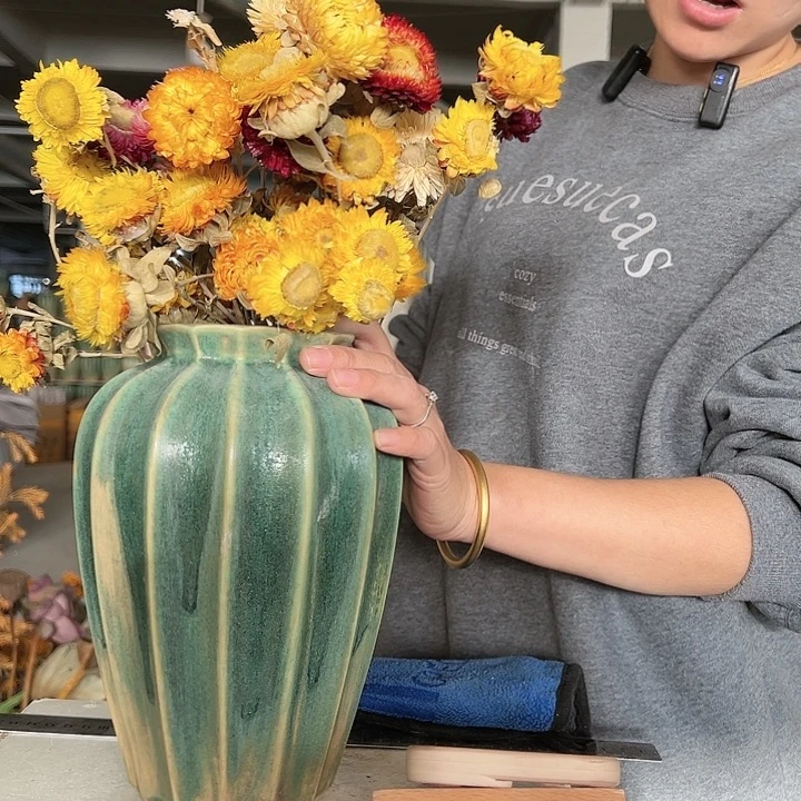 景德镇陶瓷花瓶工厂