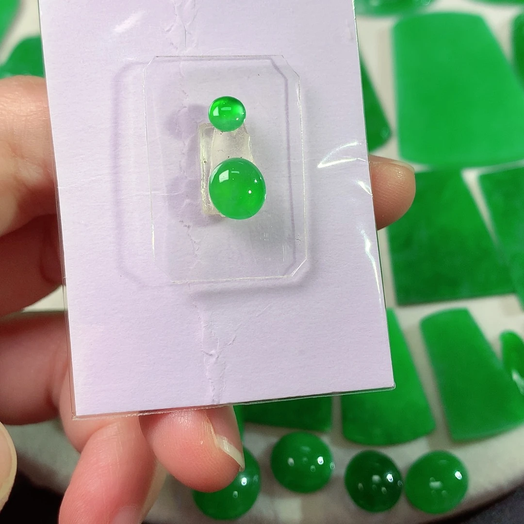 颈饰未镶嵌翡翠天然翡翠