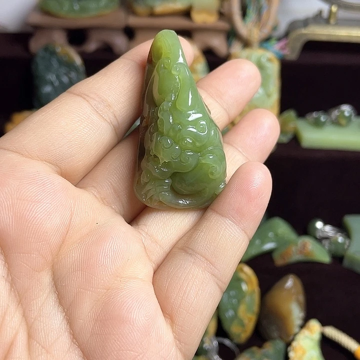 岫岩河磨玉（透闪石质玉）未镶嵌吊坠(不含链)静*