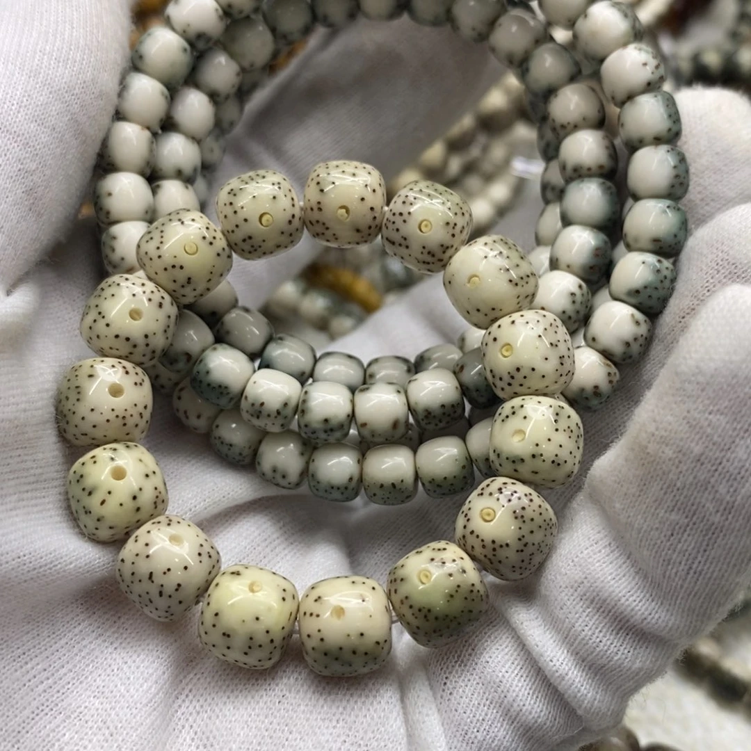 星月菩提手串我***吖海南原生态星月菩提