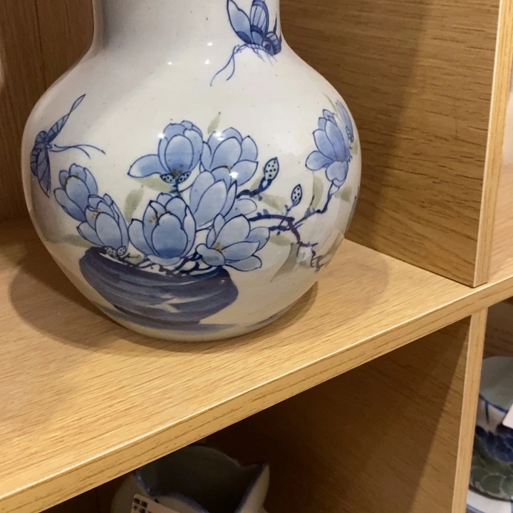 青***沉青花瓷景德镇手绘玉兰花花瓶