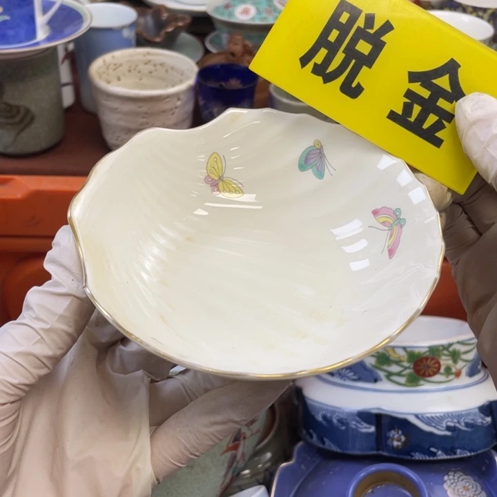 他家瓷器真美…开播了