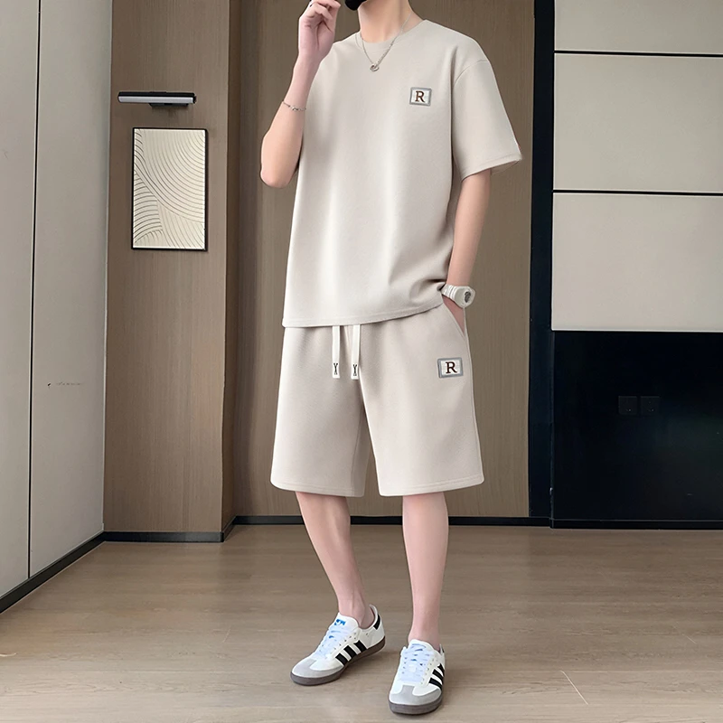 士夏季时尚穿搭宽松透气潮流夏装2025新款休闲运动短袖短裤套装男