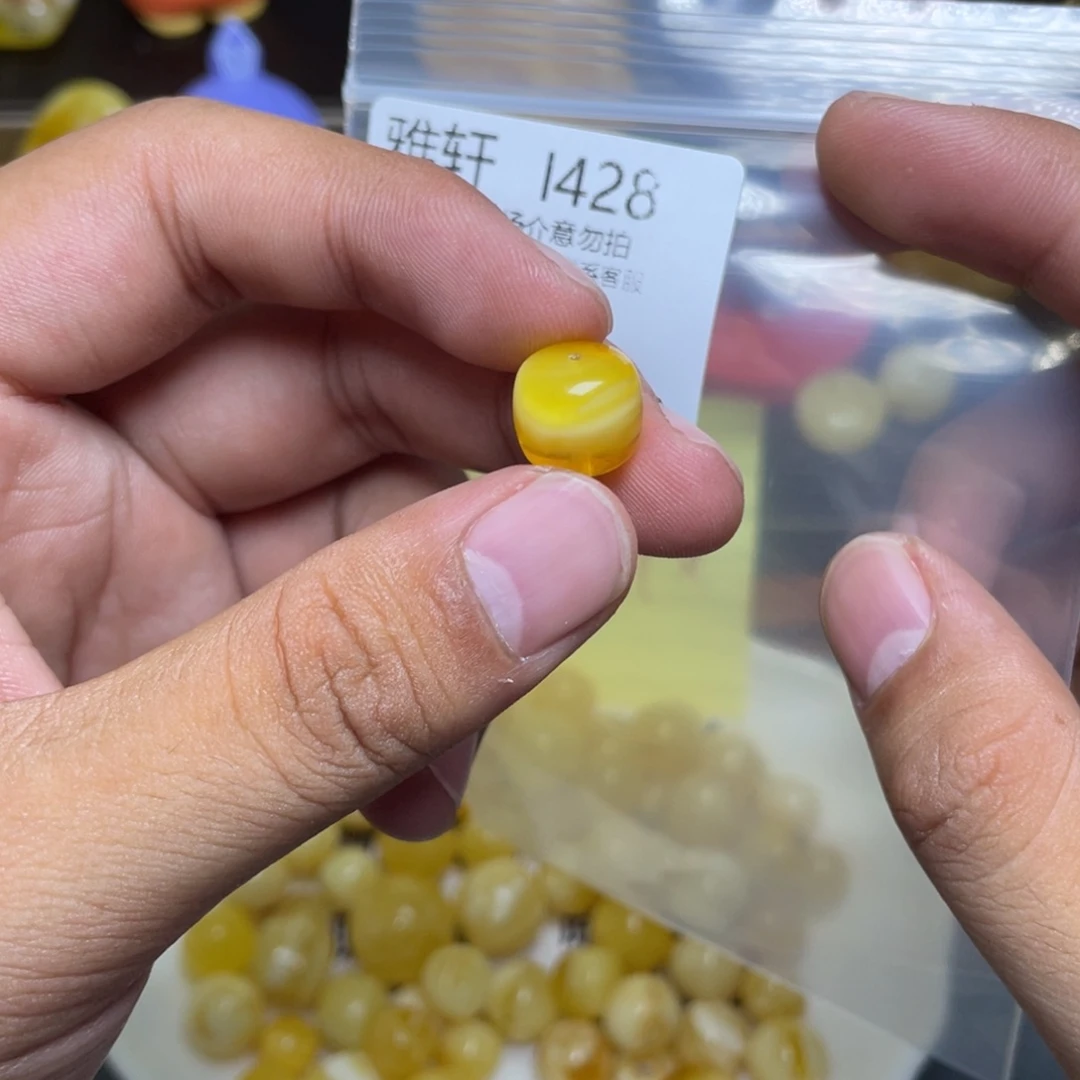 琥珀未镶嵌珠宝奇石