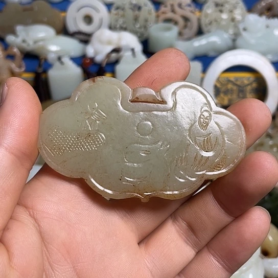 用***6和田玉未镶嵌挂件