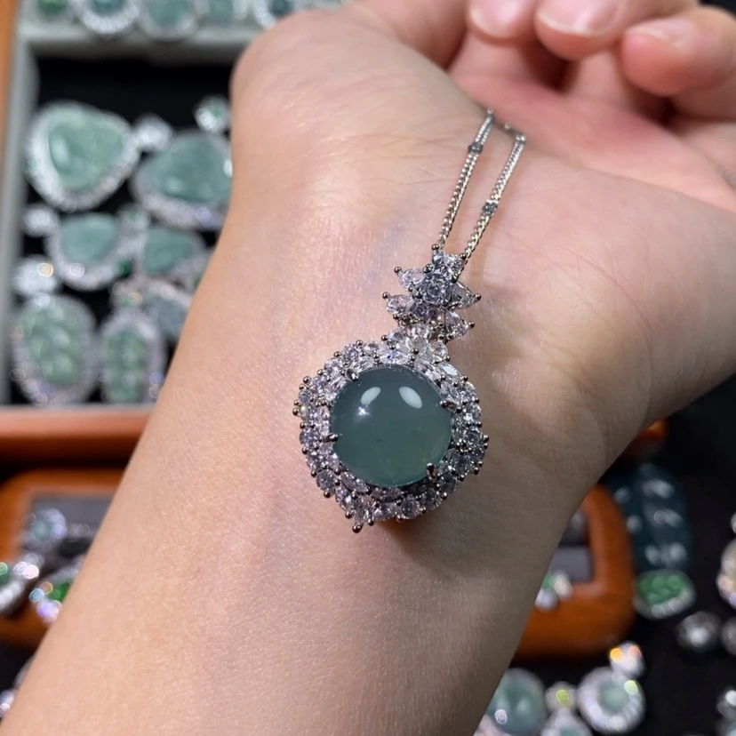 【闪购商品】翡翠颈饰未镶嵌天然