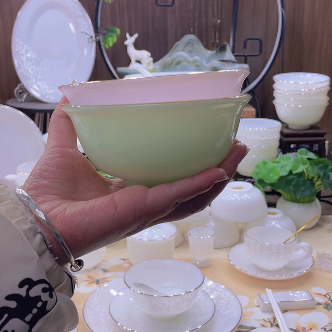 瓷粉色绿色玉瓷饭碗各1个