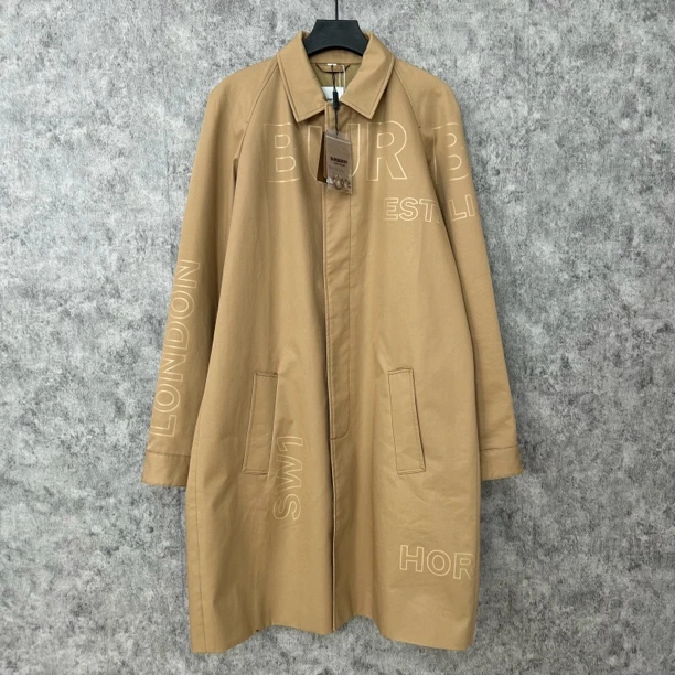 未使用 BURBERRY/博柏利 Burberry卡其色字母风衣