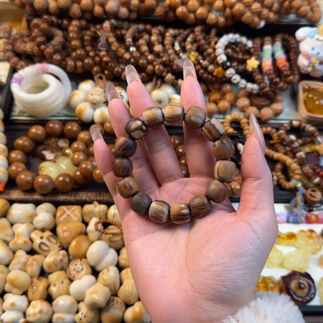 猴头核桃吊坠贡木