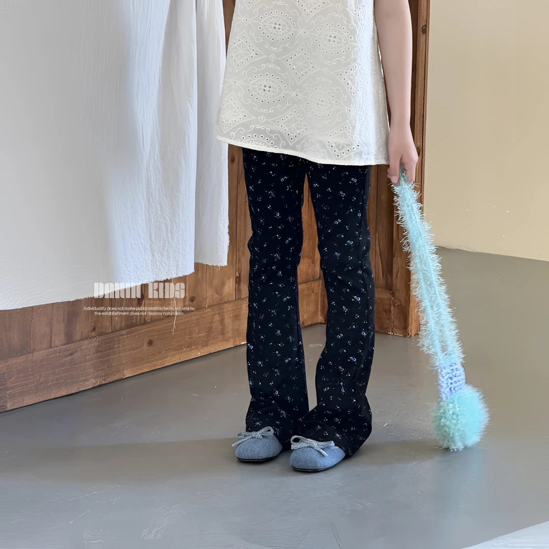 【嗒囜】女童裤子夏季新款碎花修身喇叭裤休闲裤独特洋气时髦女童装