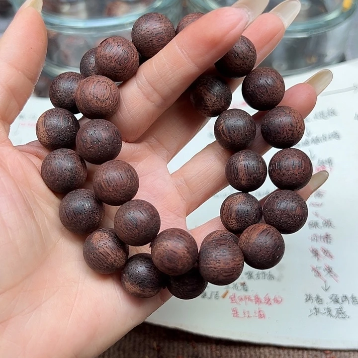 降真香手串/手链降真香1.5圆珠红油爆满结晶超一档。 88