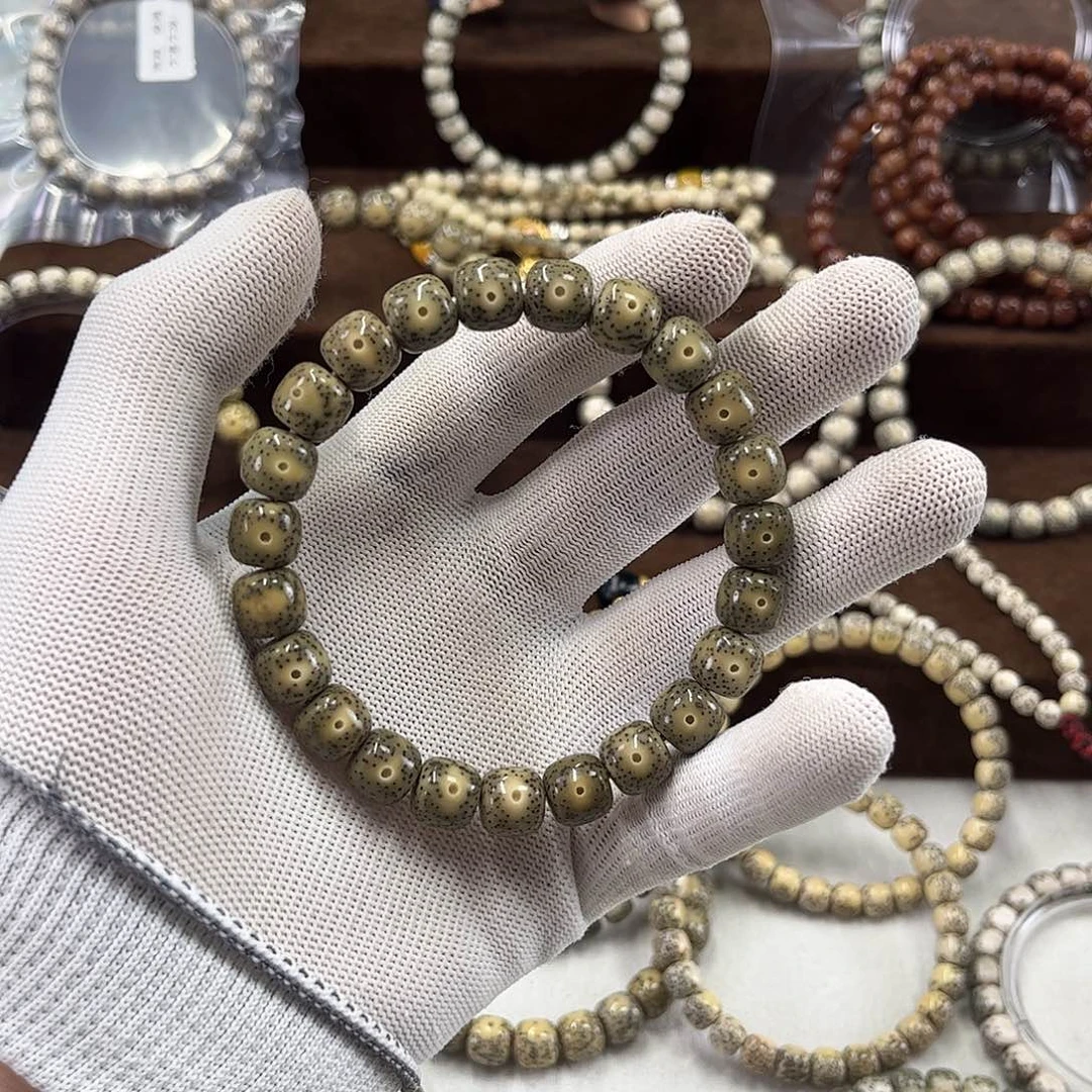 星月菩提手串满绿绿幽灵