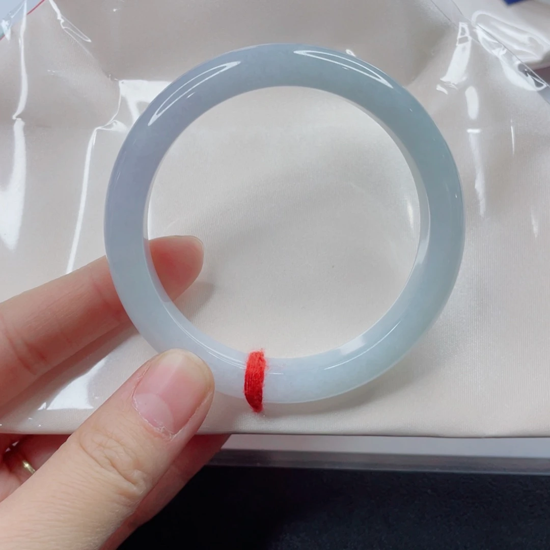 未镶嵌手镯翡翠手镯