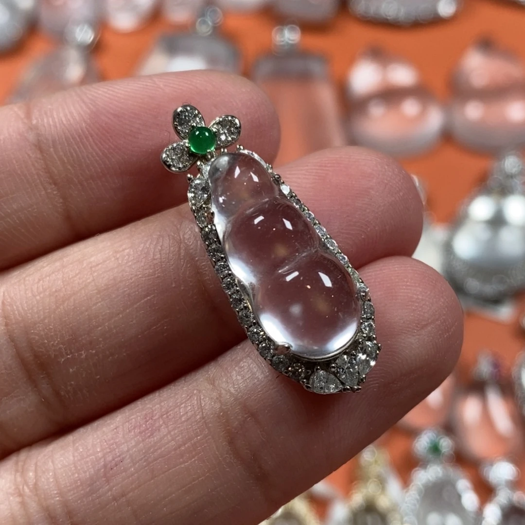 石英质玉银S925镶嵌颈饰福豆