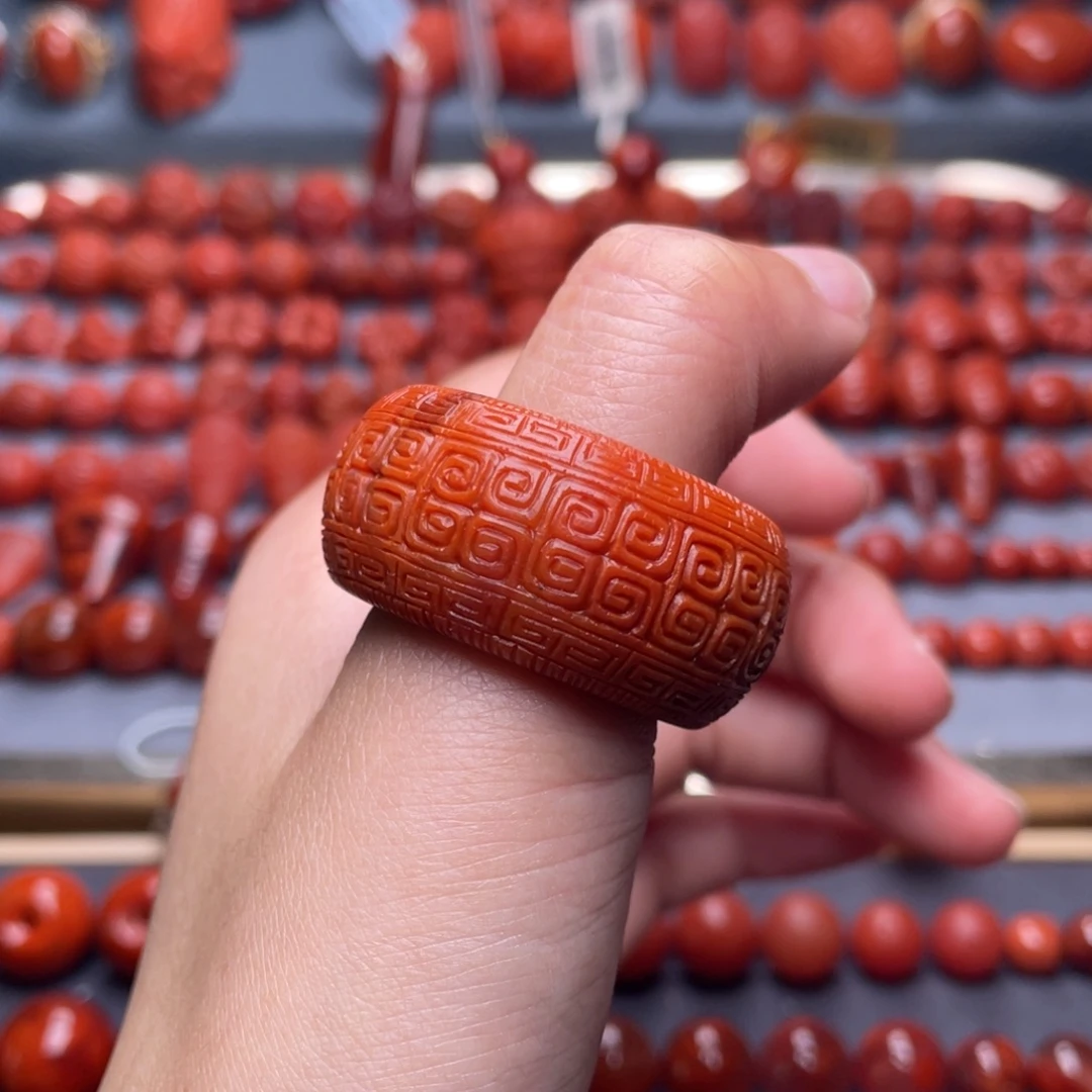 南红玛瑙未镶嵌其他W23瓦西柿子红回纹扳指柔光