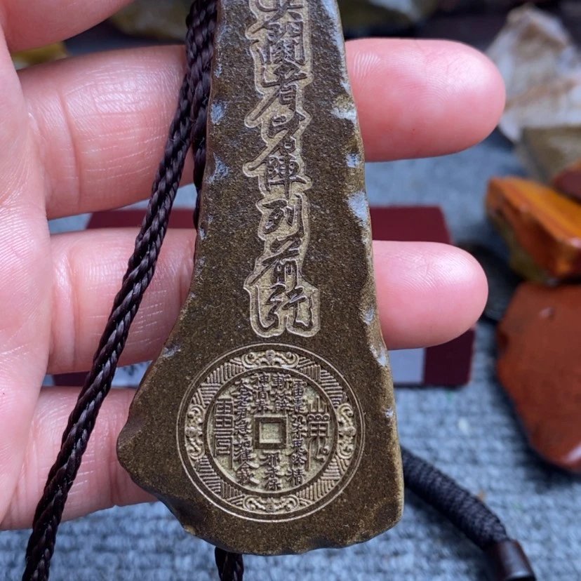 【闪购商品】原石雕刻手把件