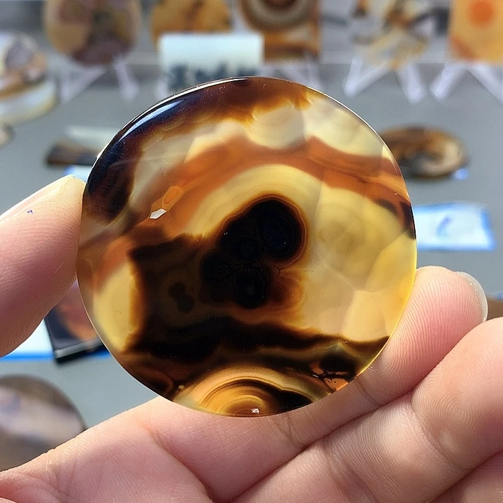 未镶嵌颈饰玛瑙/玉髓