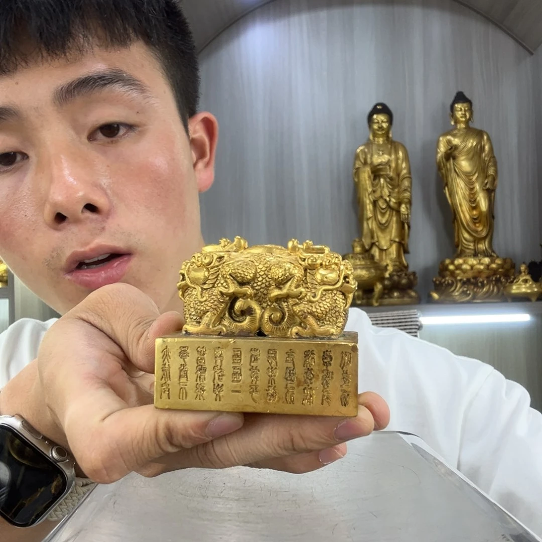 朱***哥佛像的造型和造型都