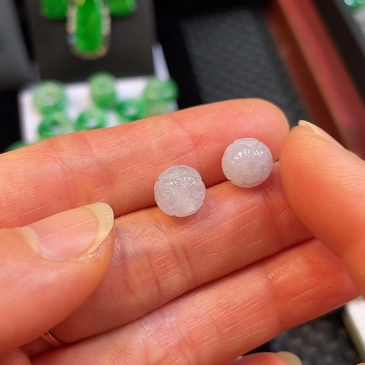 翡翠未镶嵌耳饰如意珠