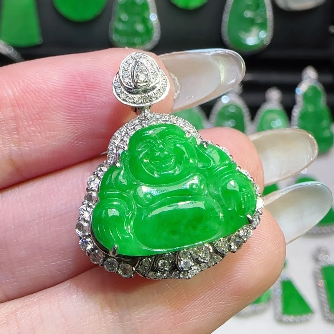 翡翠18K金镶嵌颈饰