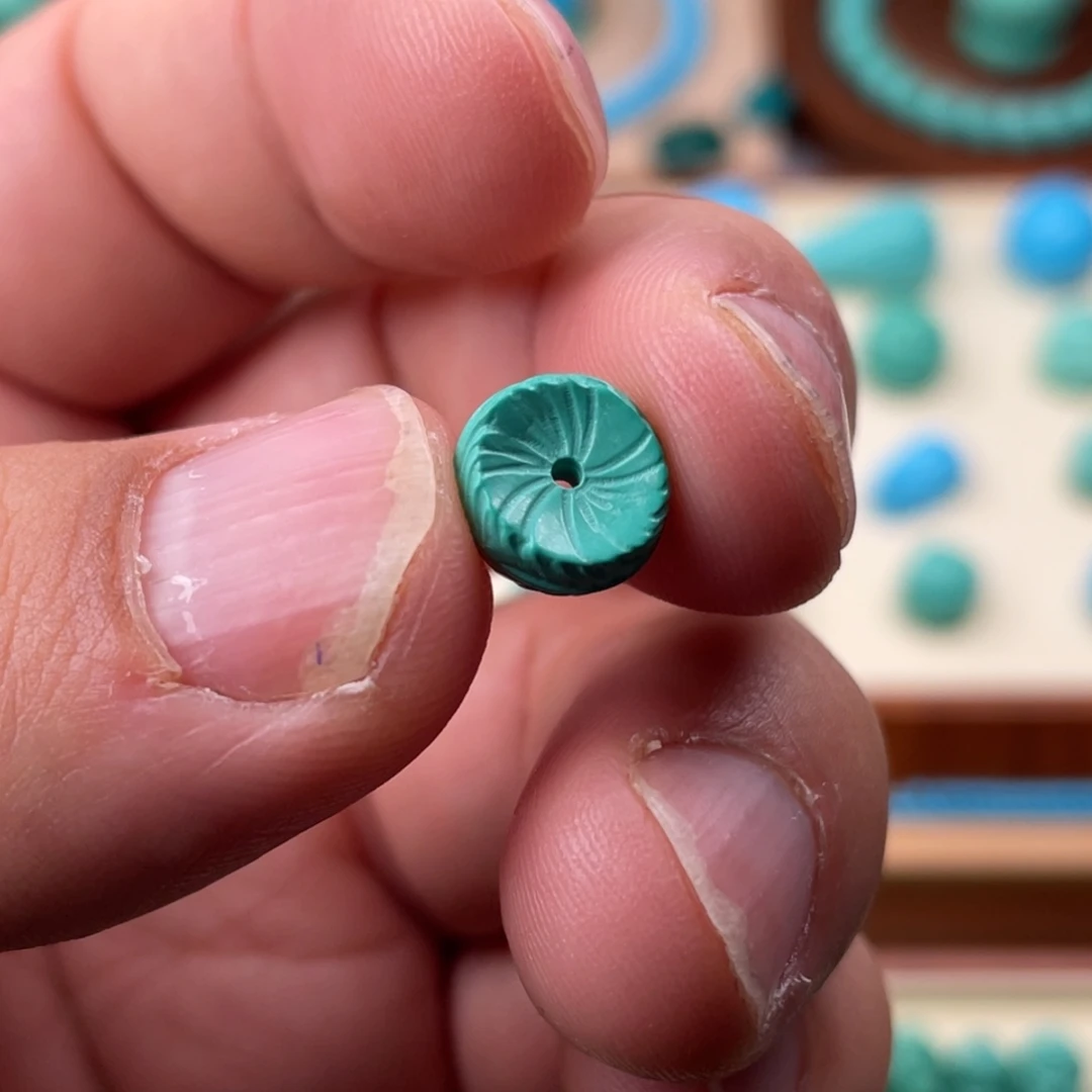 直径10绿色羽毛扣