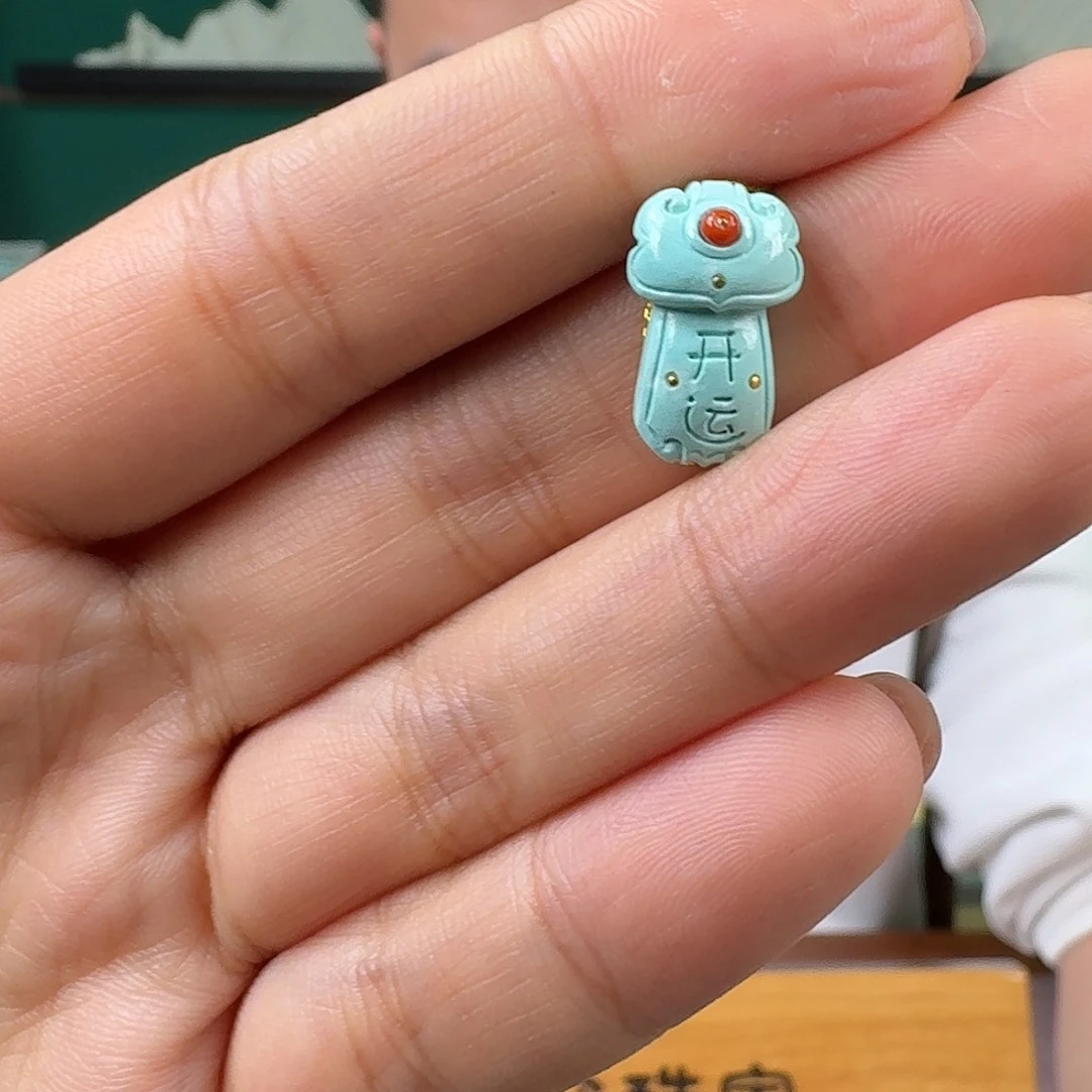 绿松石18K金镶嵌珠宝奇石