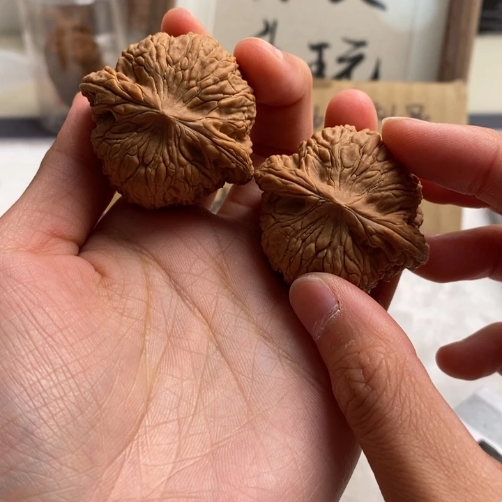 文玩核桃吊坠盘**行泥鳅