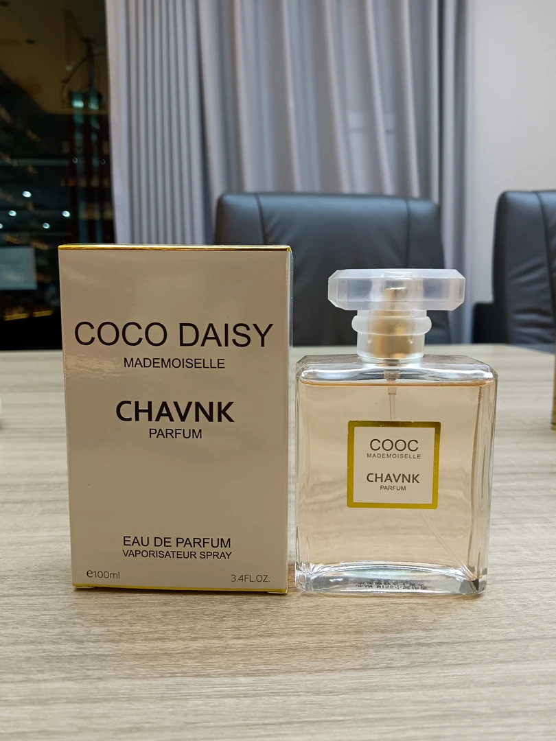 左岸推荐【粉可】持久留香清新淡雅东方木质调女性香水