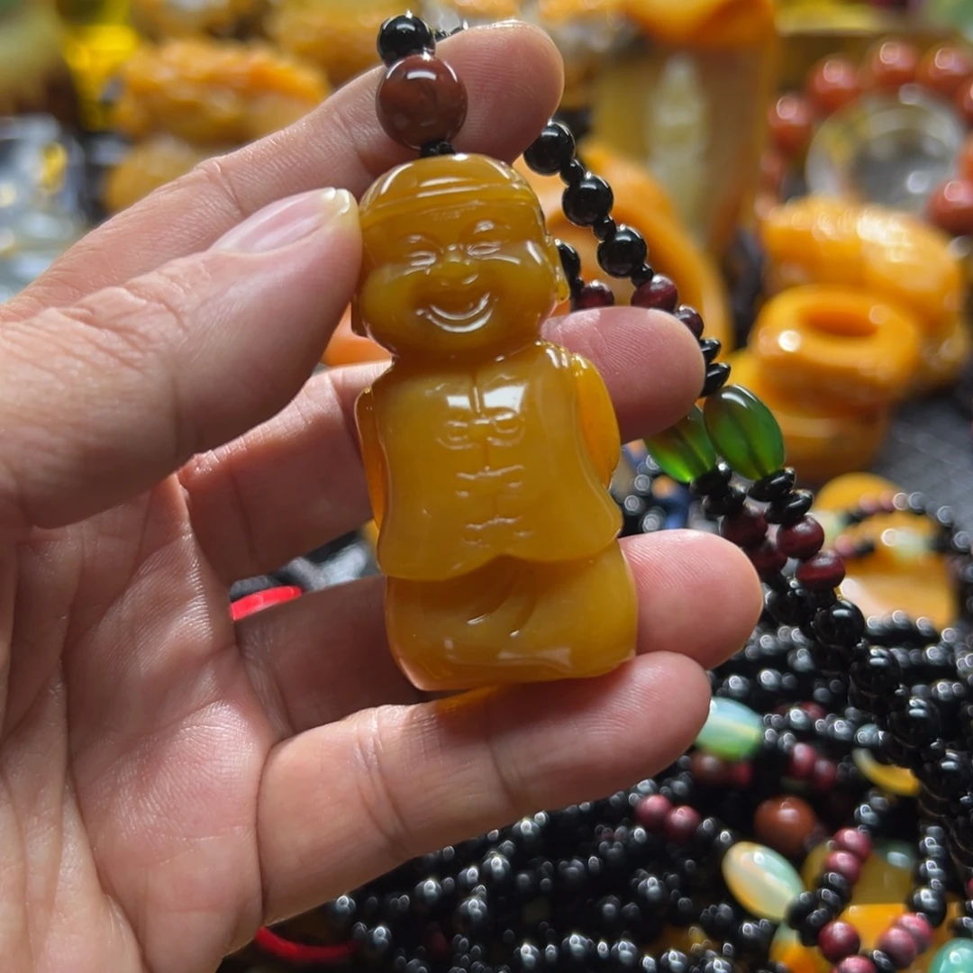 石英质玉未镶嵌颈饰