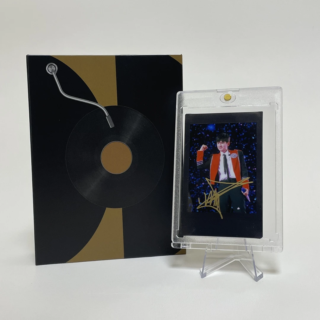 A6274【张杰】黑边 正品签名3寸拍立得照片