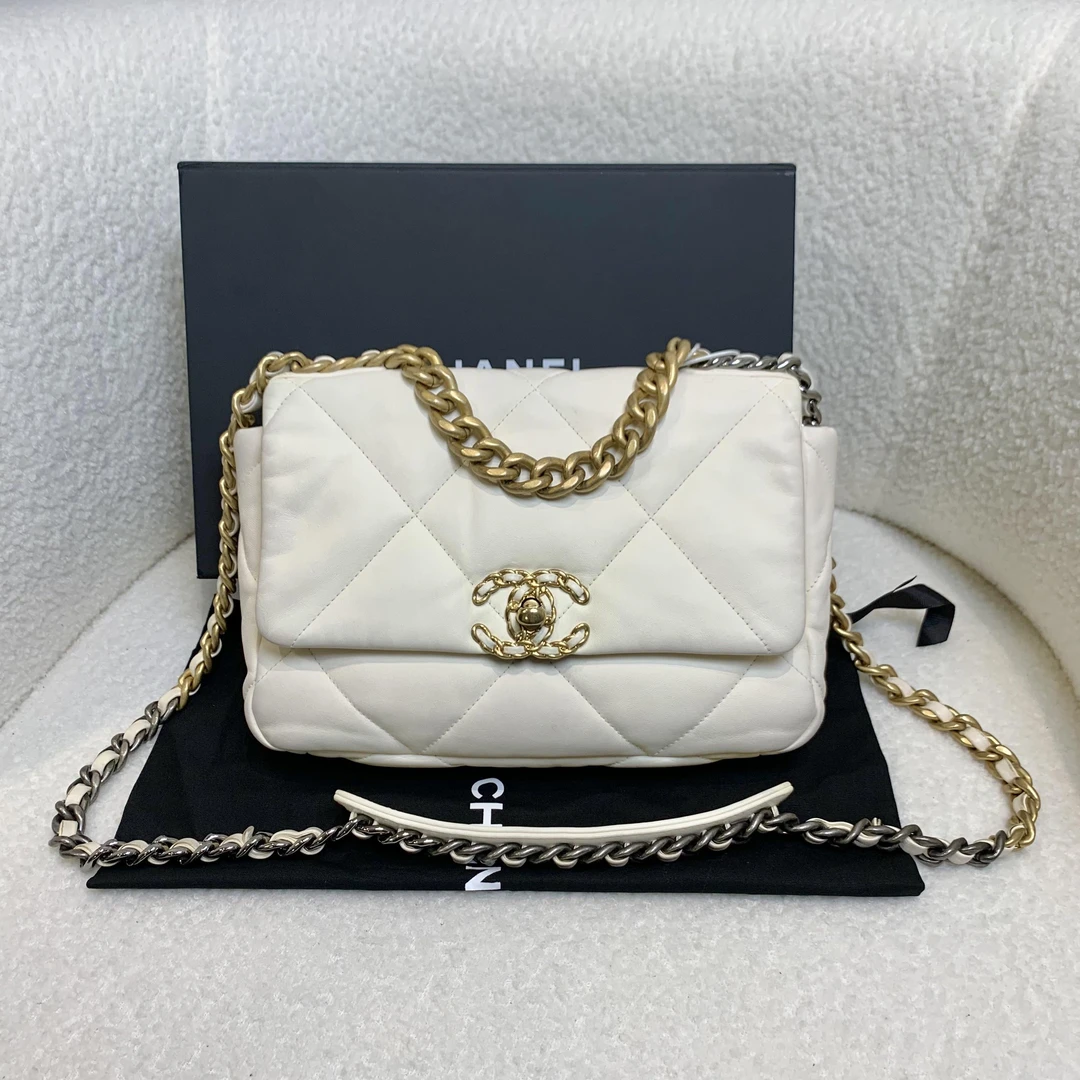 99新 Chanel/香奈儿 壹臻/31开 白金19Bag斜挎包/75631029