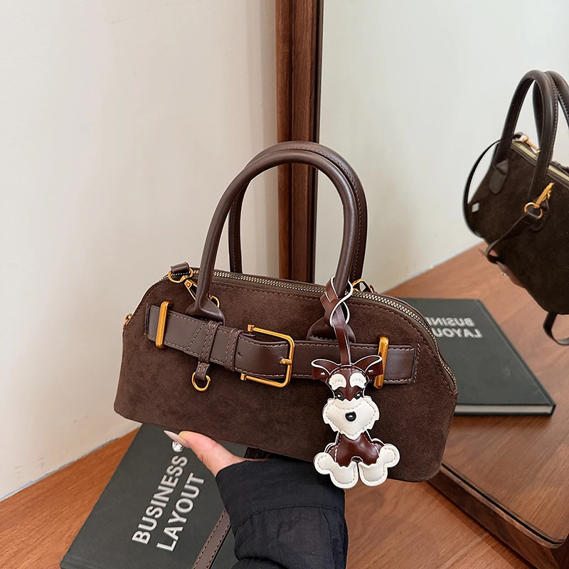 简约磨砂手提包秋冬复古波士顿包包2025新款斜挎包小方包保龄球包