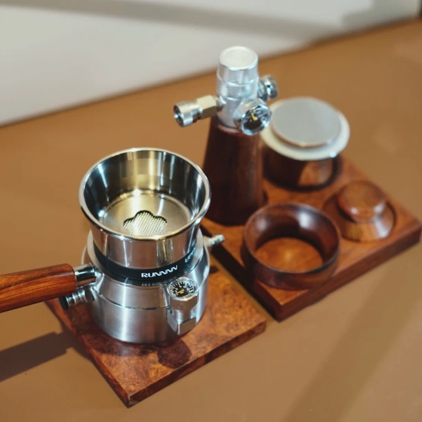 RUNNNN UPHOT 气动咖啡机 及花梨木配件 家用 户外 高颜值 原创