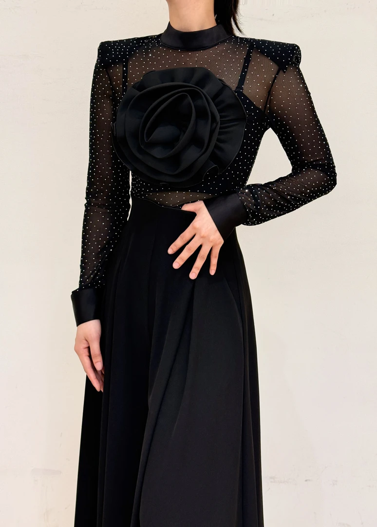 NO退NO换春夏季小众设计复气质名媛风烫钻镂空大花朵上衣