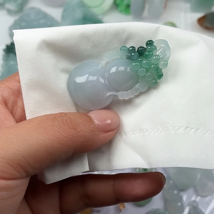 翡翠未镶嵌颈饰纯天然