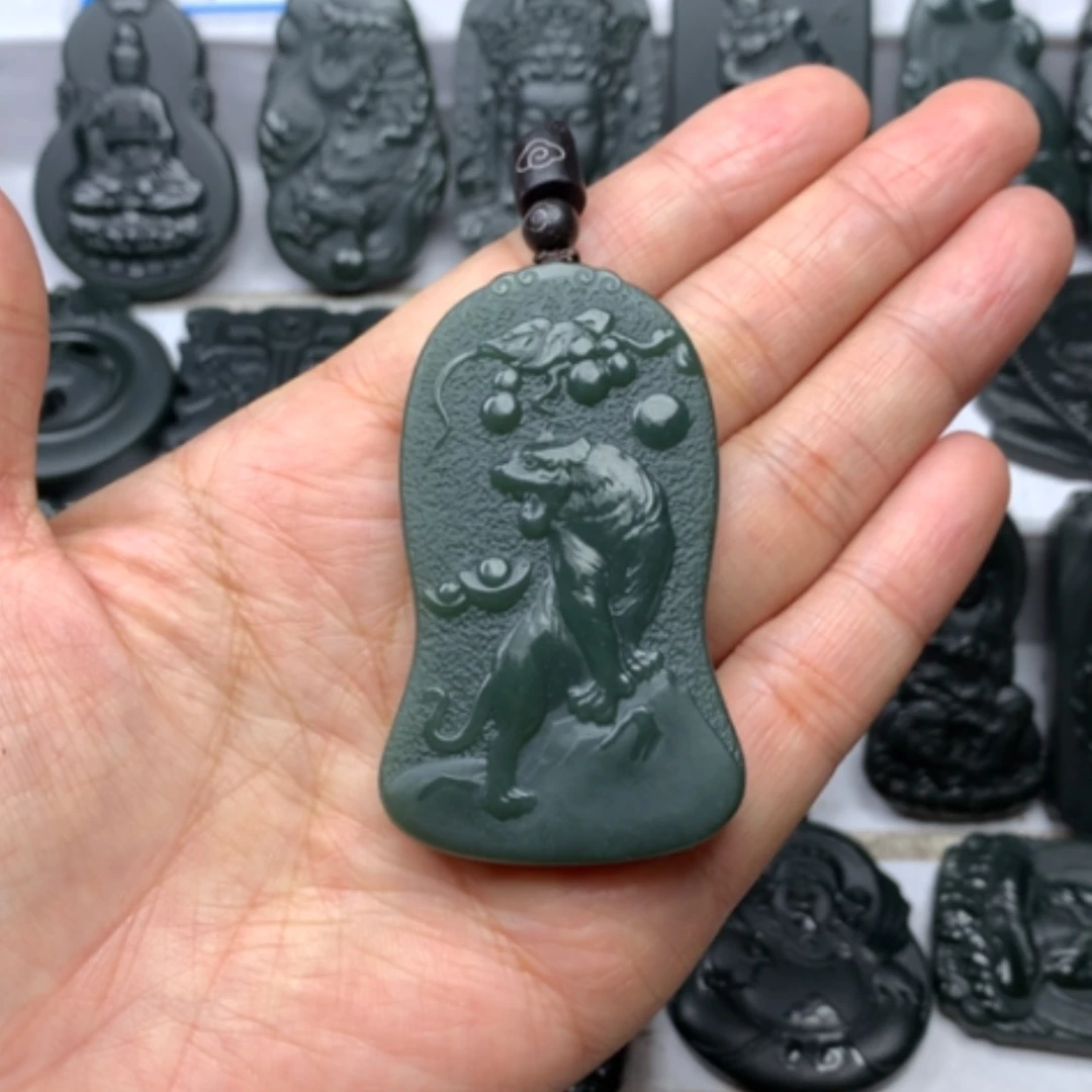 【闪购商品】颈饰未镶嵌和田玉双面雕刻