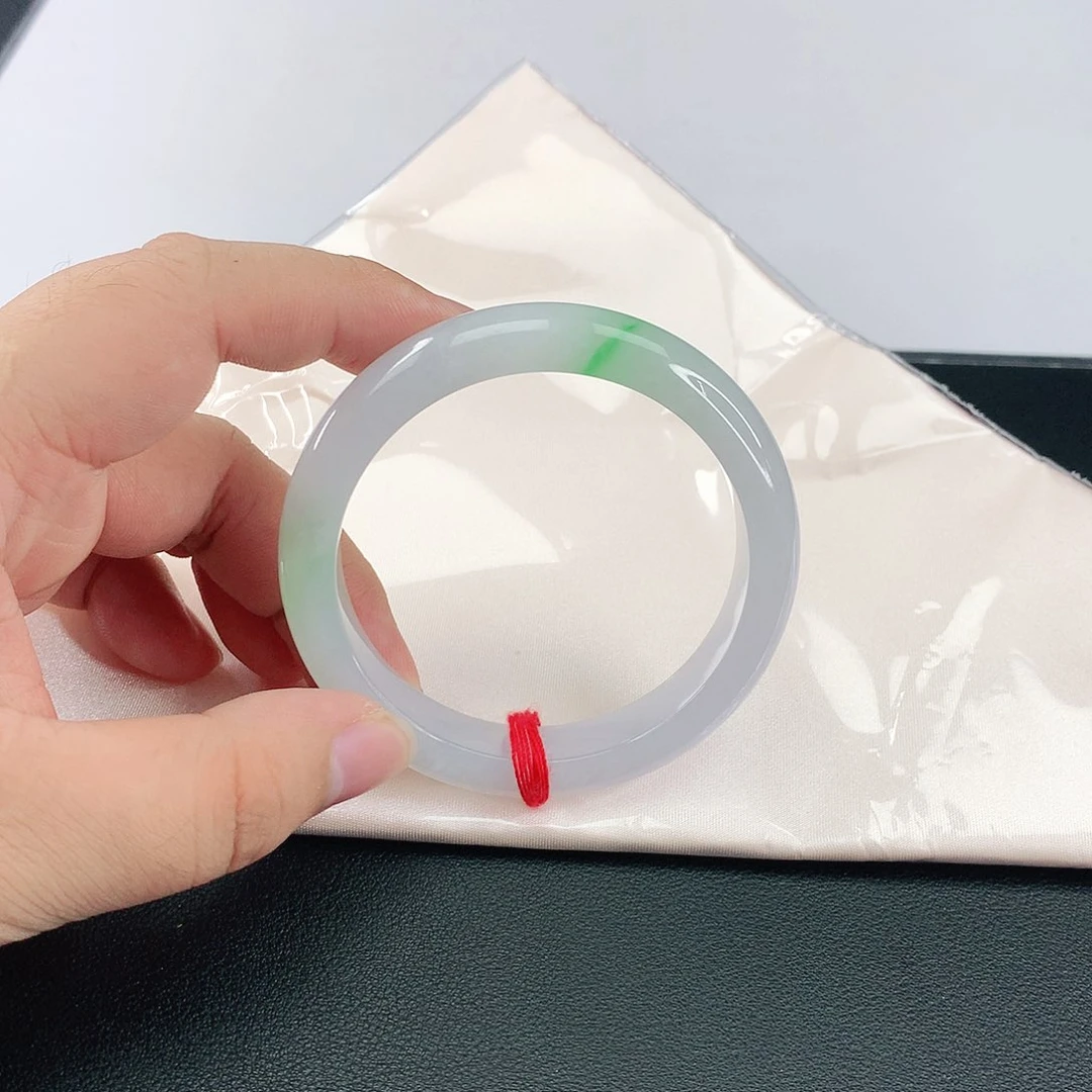翡翠手镯未镶嵌翡翠002