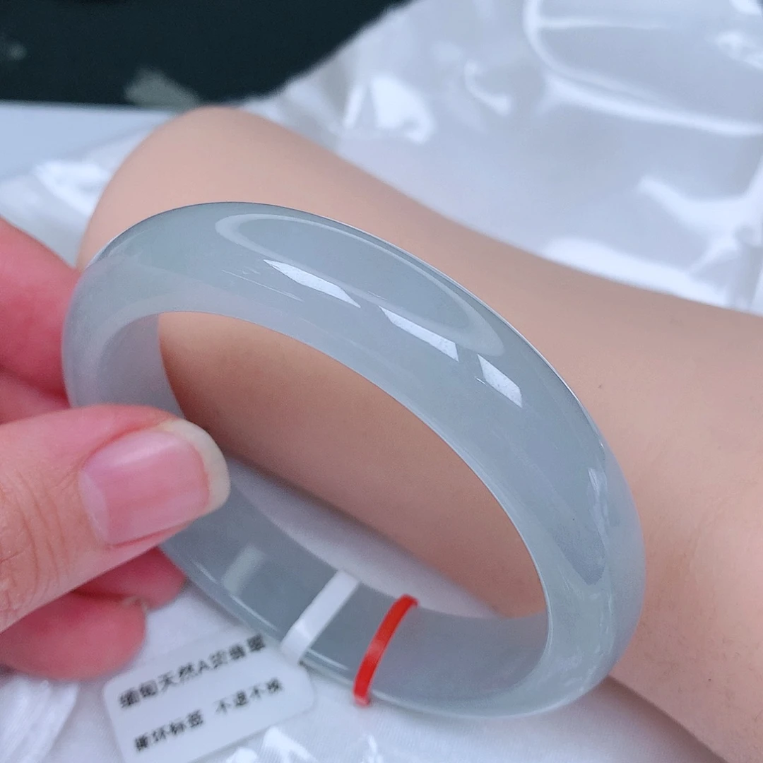 【闪购商品】翡翠手镯未镶嵌，55.5