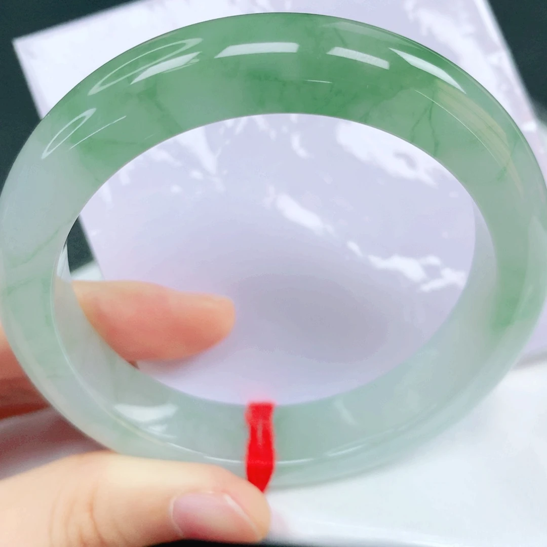 翡翠未镶嵌手镯57圈口