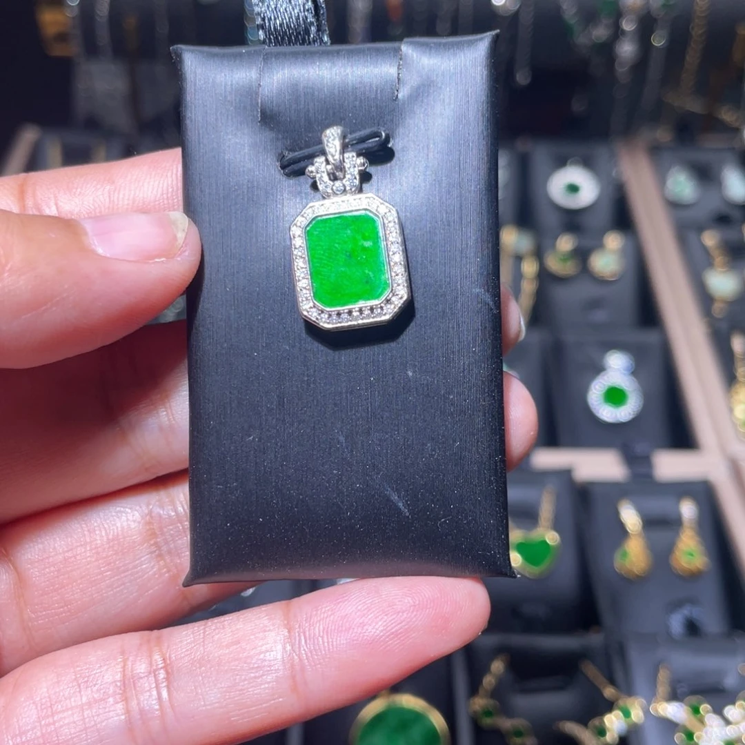 翡翠银S925镶嵌颈饰