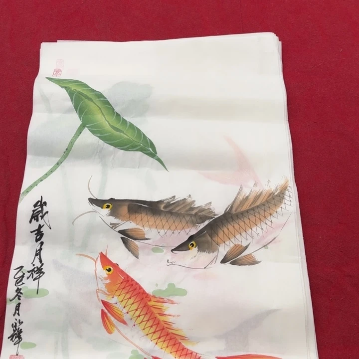 国画花鸟等图案为一体而得