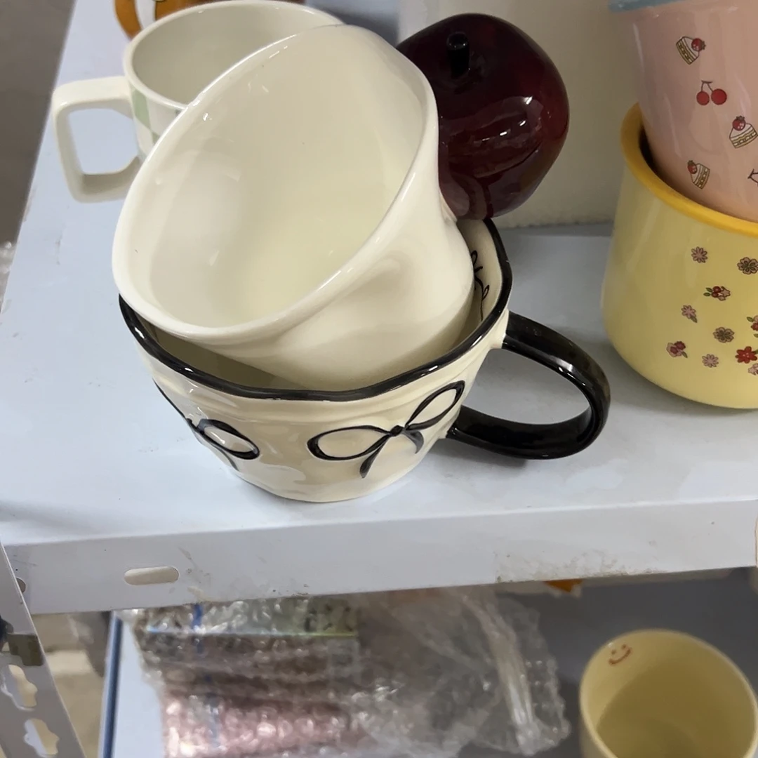 B***g瓷微瑕苹果杯加蝴蝶结